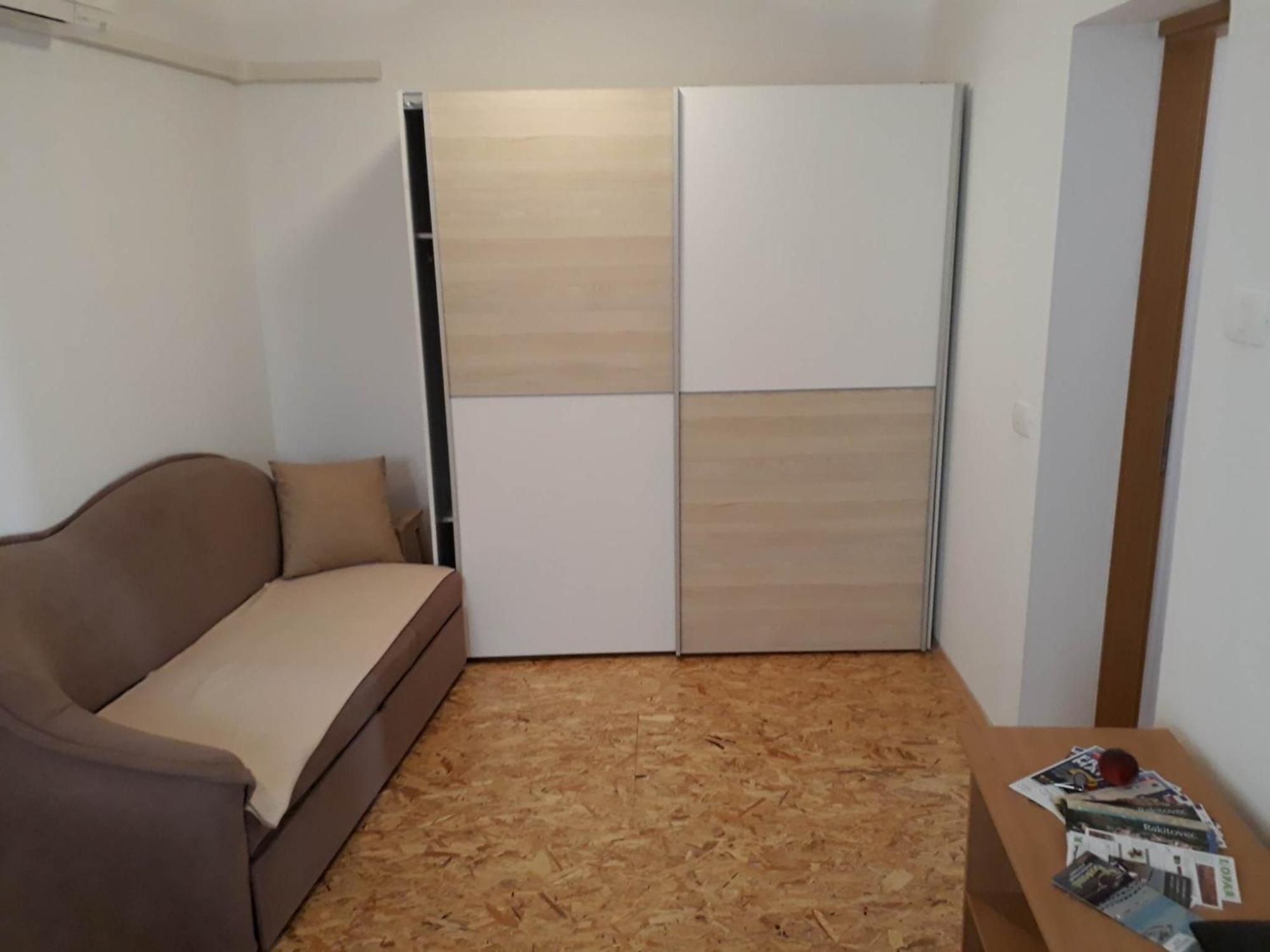 Vse Kontenti Koper Exteriér fotografie
