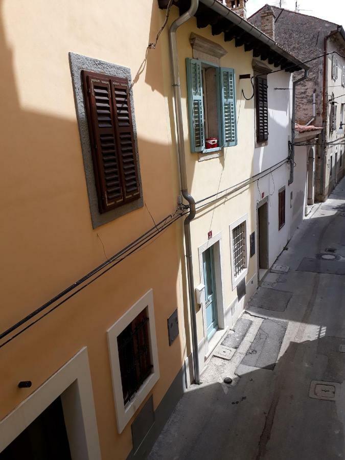 Vse Kontenti Koper Exteriér fotografie