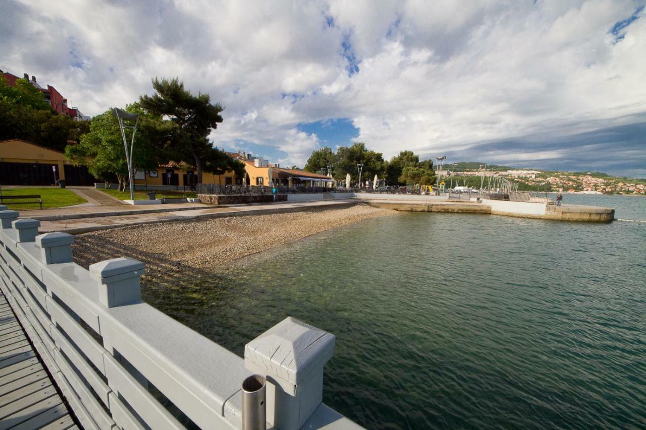 Vse Kontenti Koper Exteriér fotografie