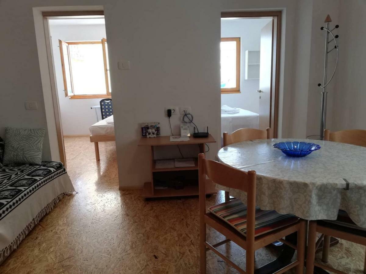 Vse Kontenti Koper Exteriér fotografie